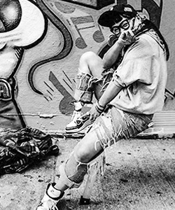 <span class="dojodigital_toggle_title">shiro-graffiti</span>