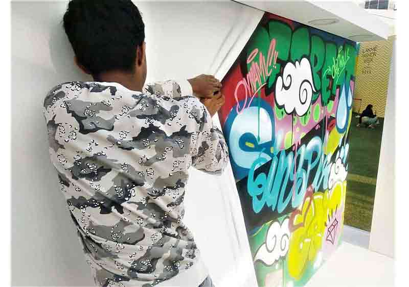 3d graffiti in india at lakme fashion week for smartwater india